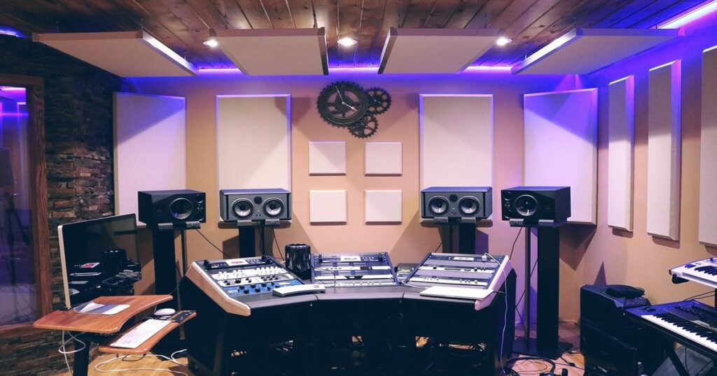 Best Audio Interface for Professional Recording Studio in india 2025